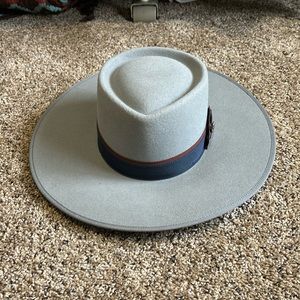 Renegade felt hat 7 1/4